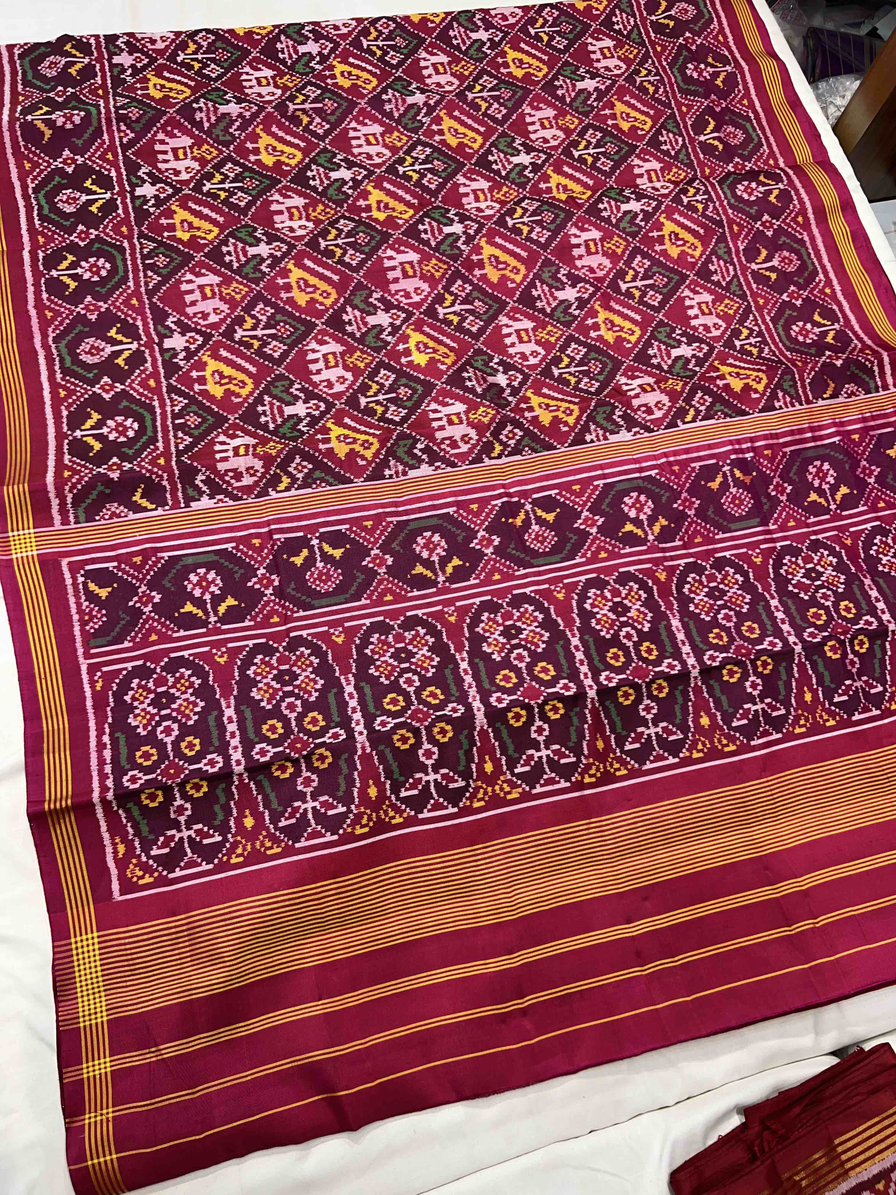 Handwoven Patola Silk Saree Traditional Narikunjan Secondary image