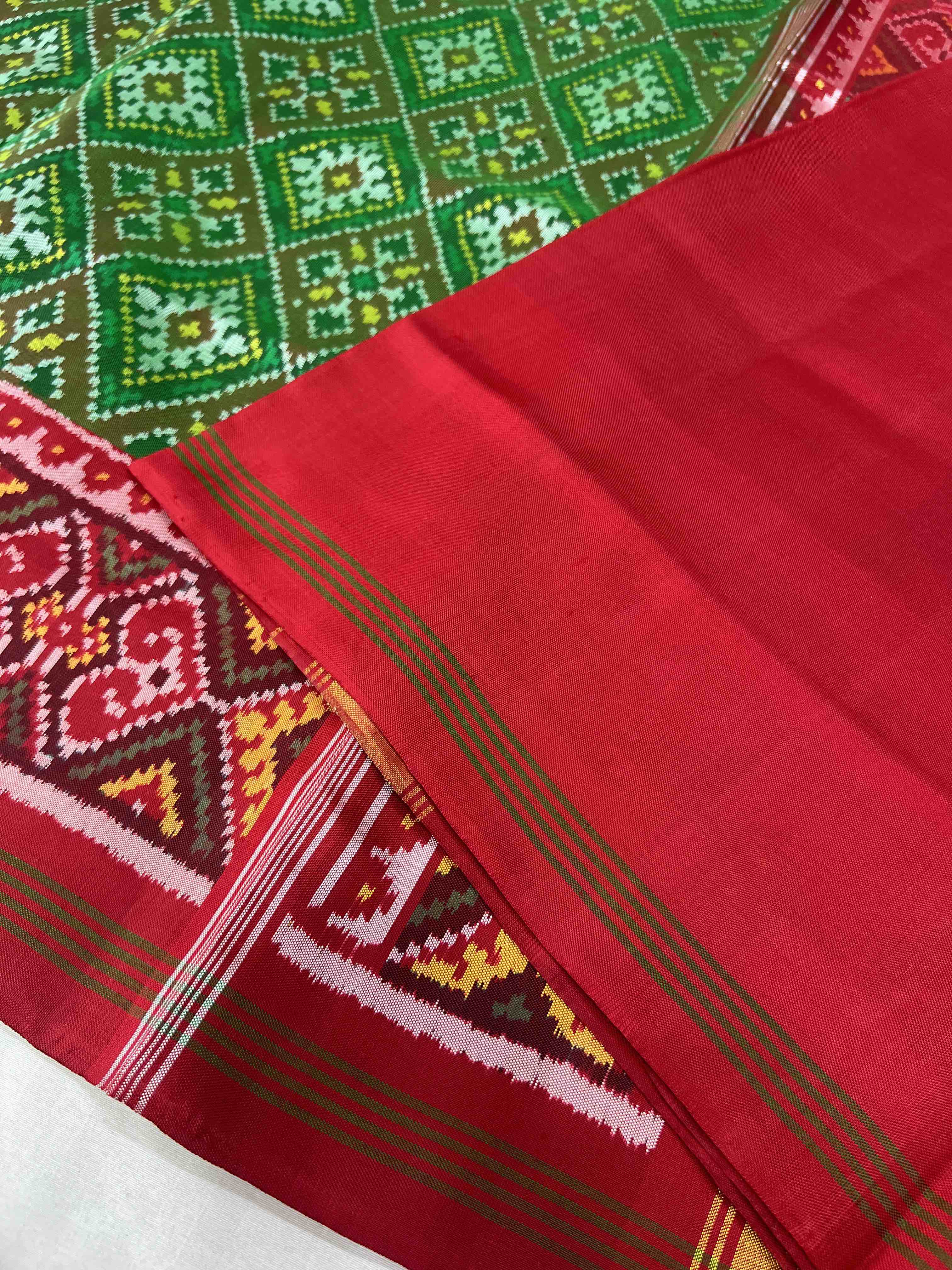 Handwoven Patola Silk Saree Pan Chanda Bhat