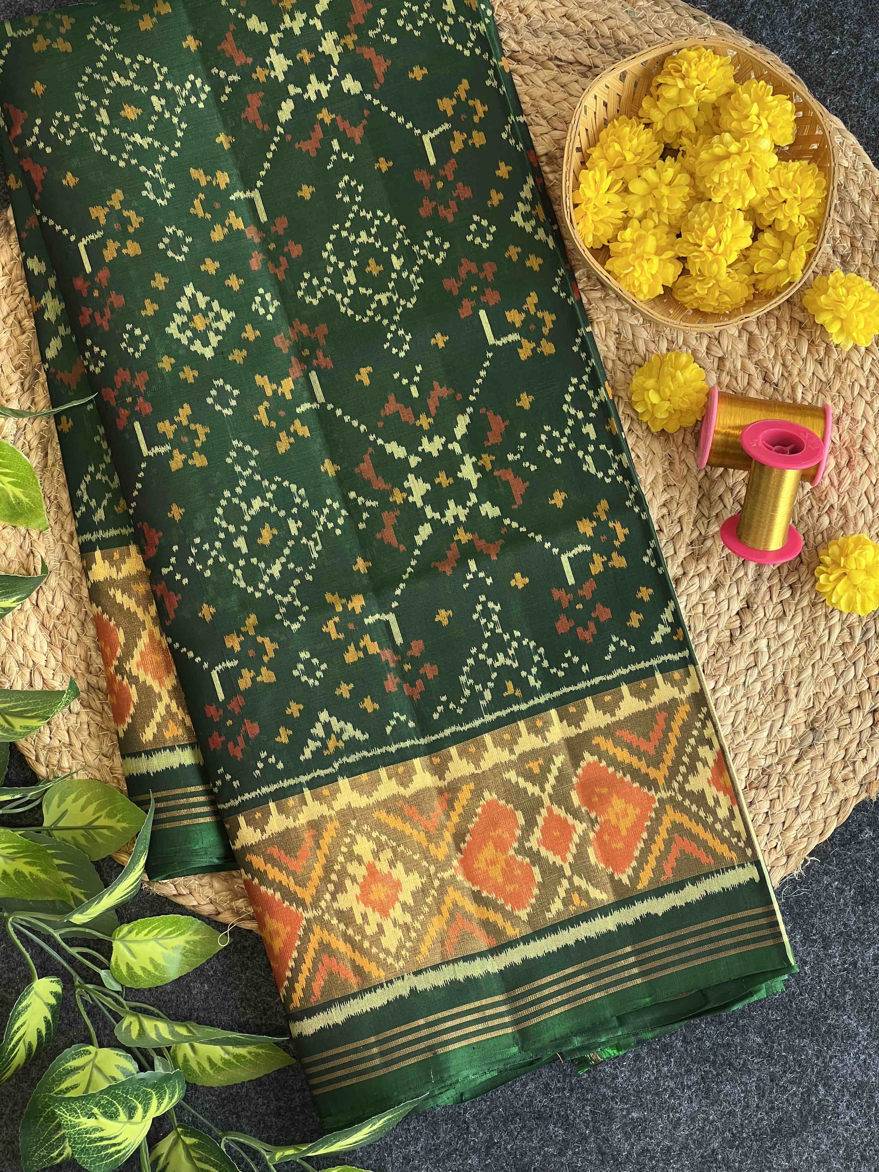 Handwoven Patola Silk Saree Main image