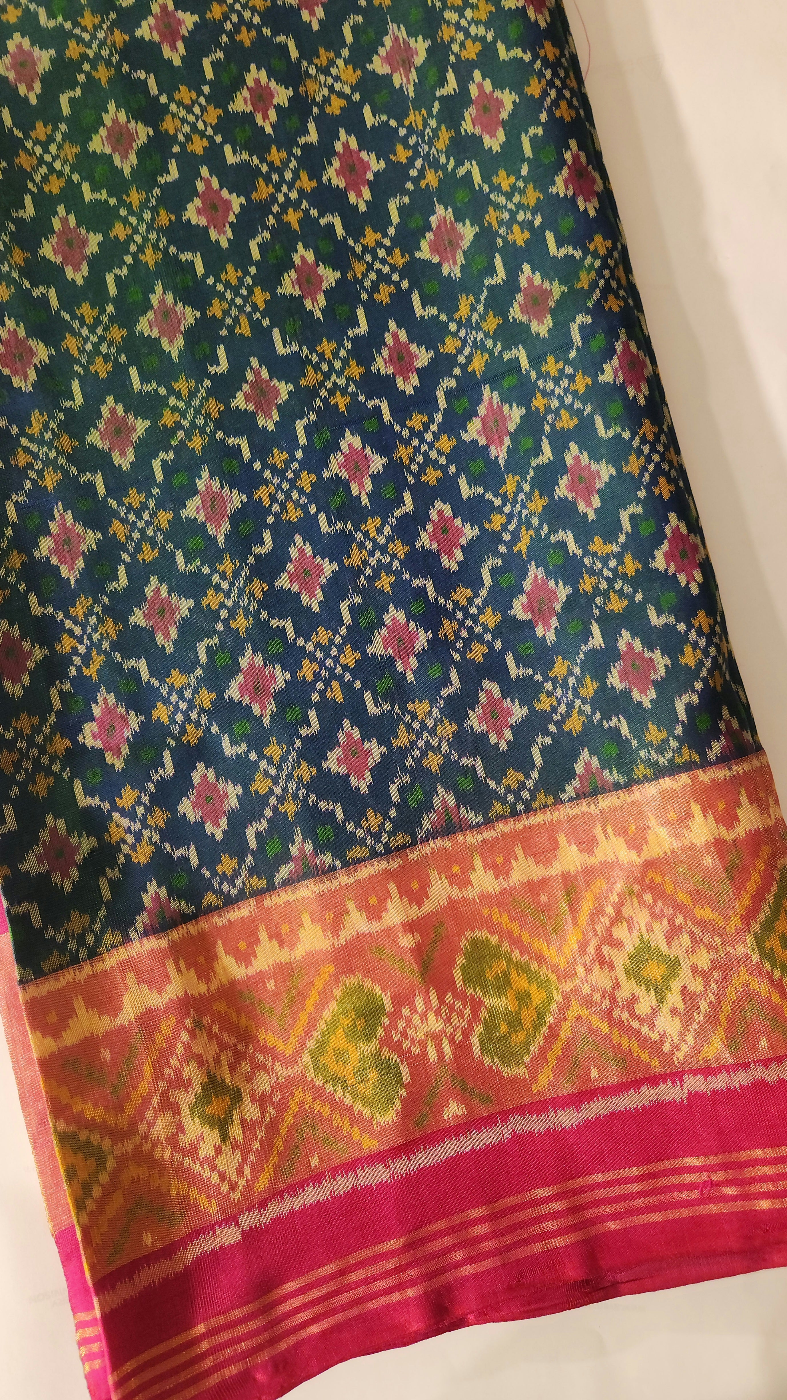 Buttonful Handwoven Patola Silk Saree